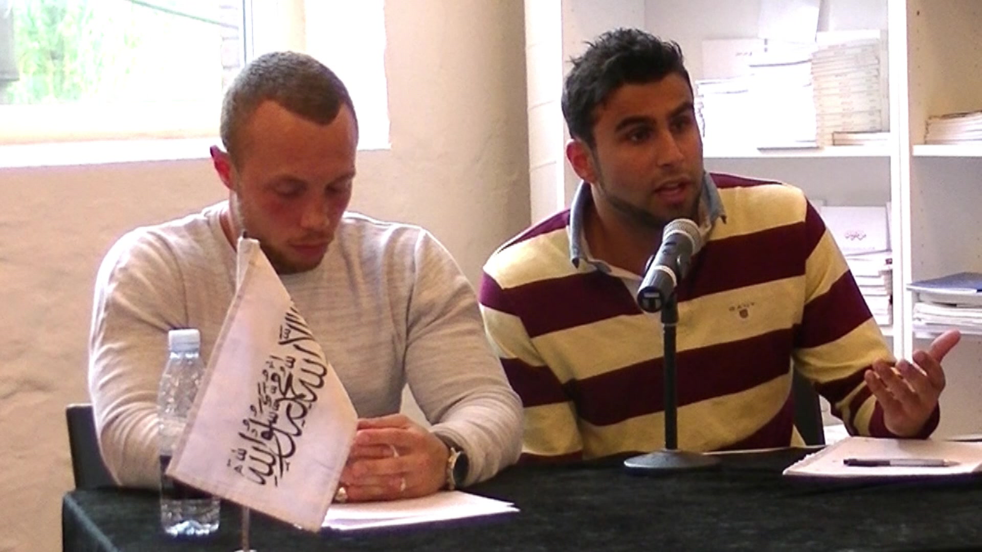 Mødet blev afholdt lørdag d. 28/5 2016
http://hizb-ut-tahrir.dk/video/images/5759476293589.jpg